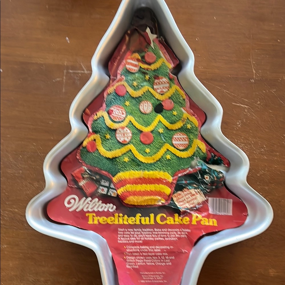 Wilton Christmas Tree cake pan